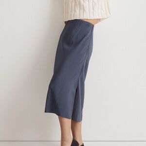 Madewell The Lipton Midi Slip Skirt Nighttime Blue Size 4 NWT
